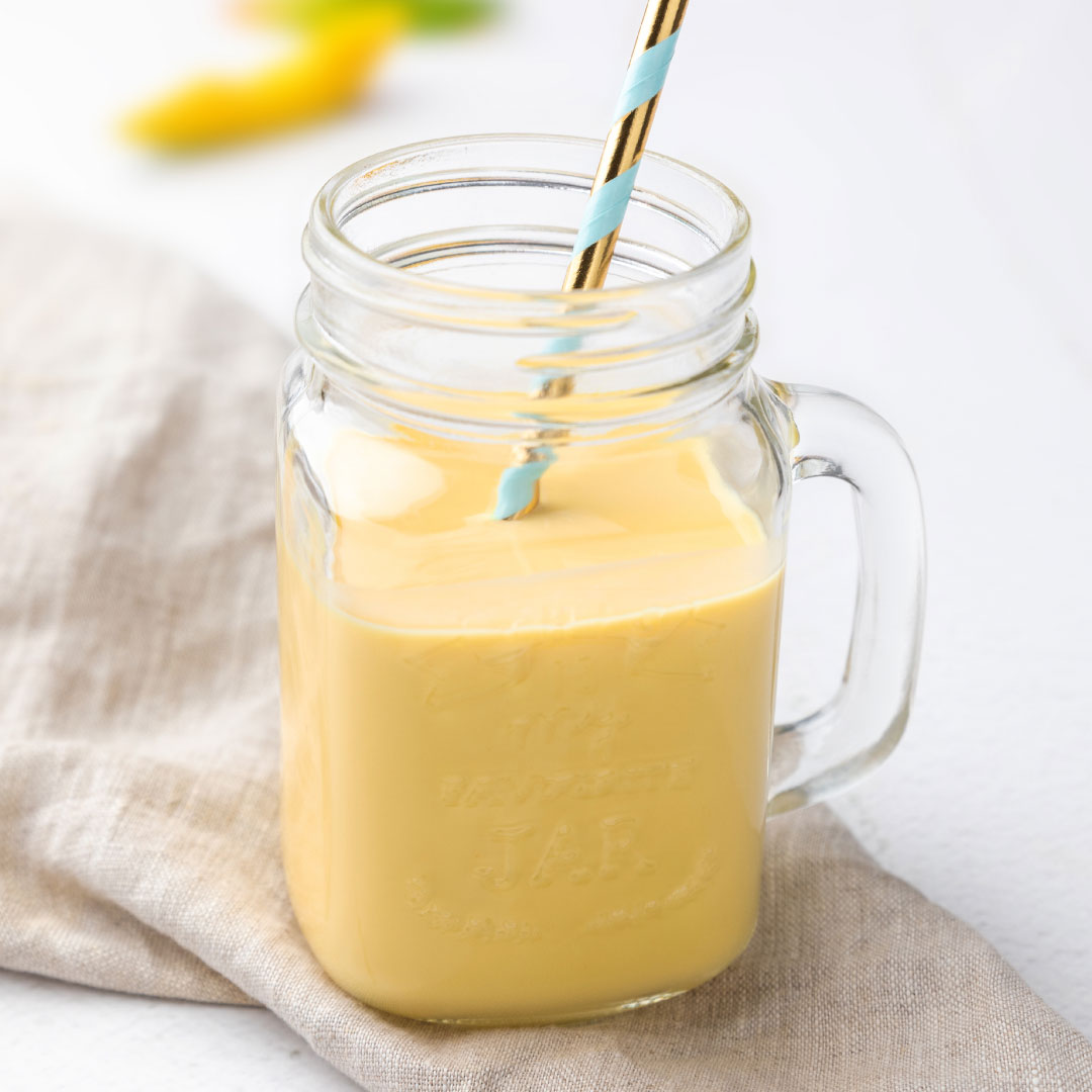Smoothie mango ready to go
