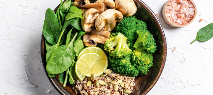 Quinoa met broccoli en champignons