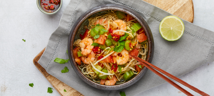 Thaise noodle salade met garnalen