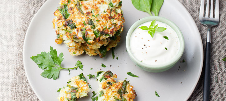 Spinazie-courgette pannenkoekjes