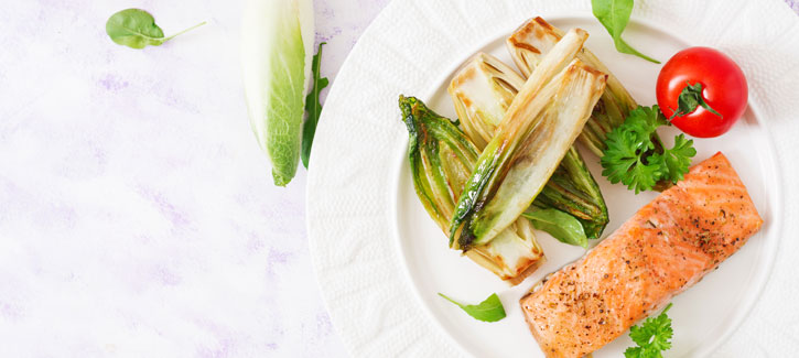 Zalmfilet met gegrilde witlof