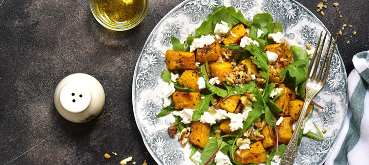 Pompoensalade met feta en walnoot