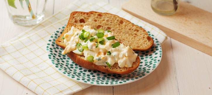 Croissantje met verse eiersalade