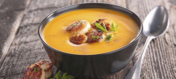 Pompoensoep met gebakken coquilles